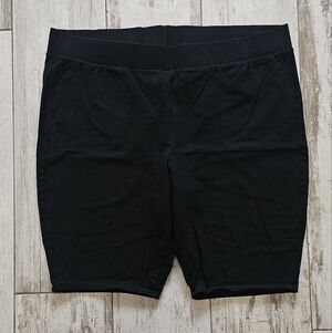 Torrid 9" Black Shorts 4X
